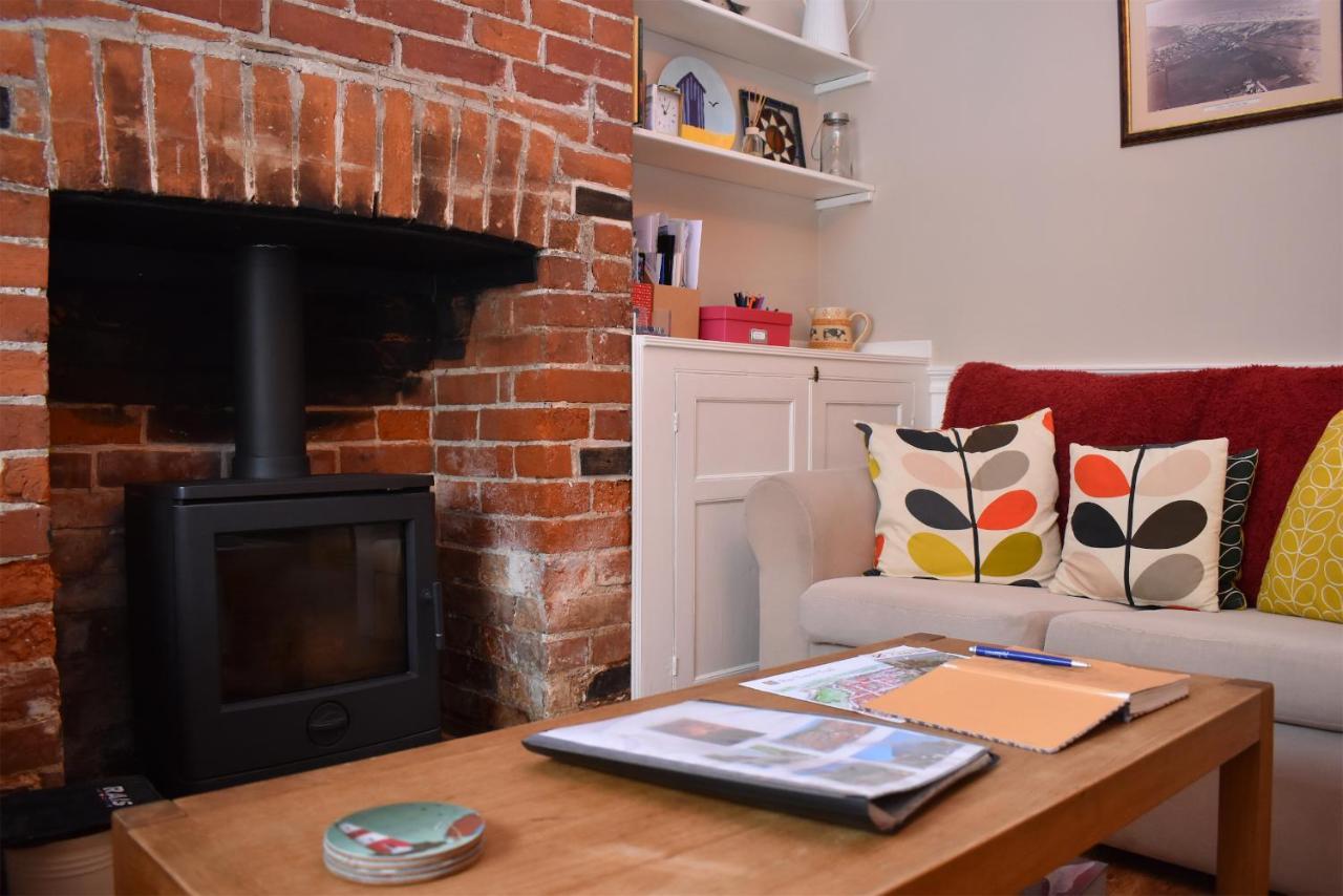 Daisy Tatham Cottage Рай Екстериор снимка
