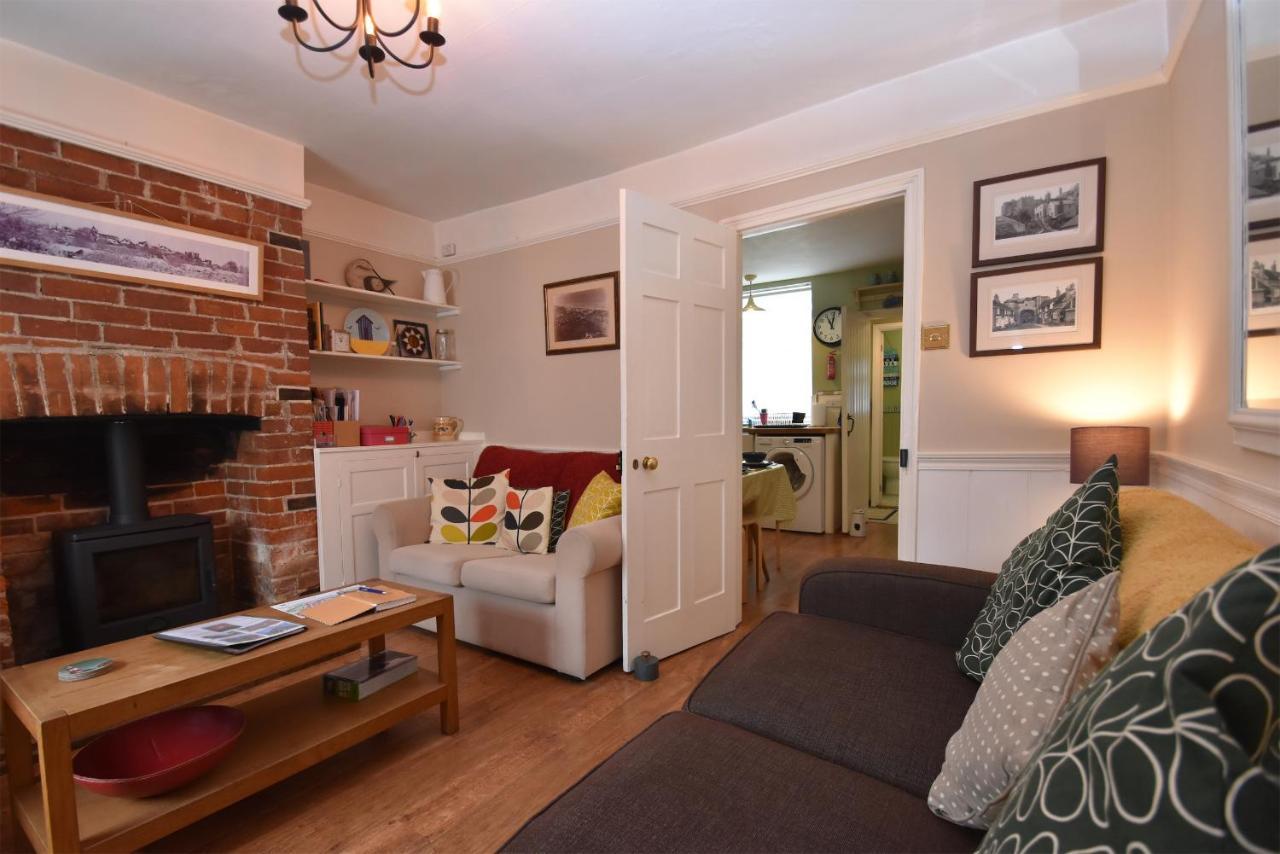 Daisy Tatham Cottage Рай Екстериор снимка